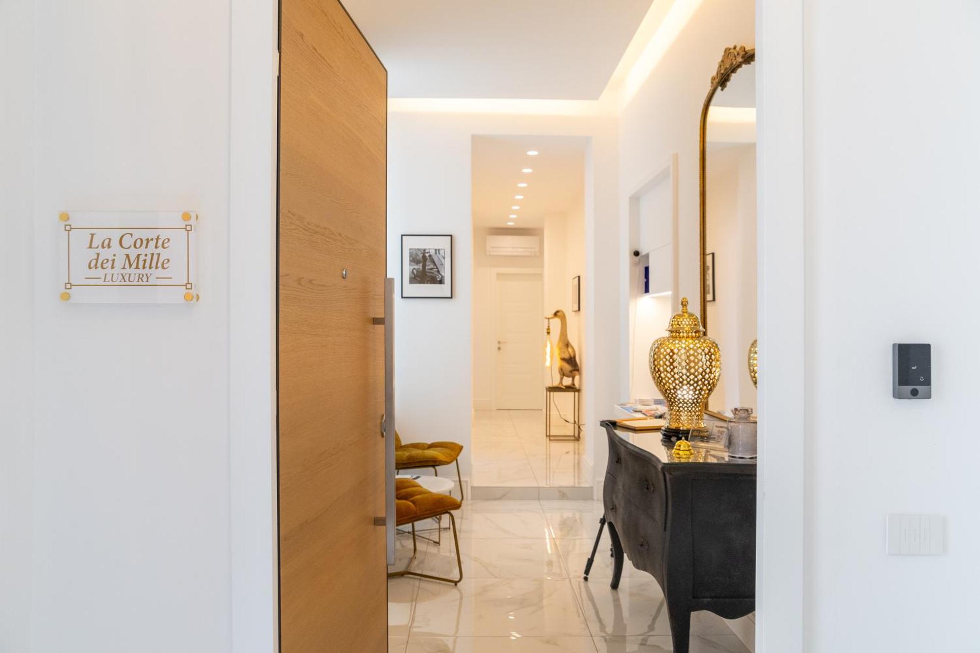 La Corte Dei Mille Luxury Неаполь Экстерьер фото